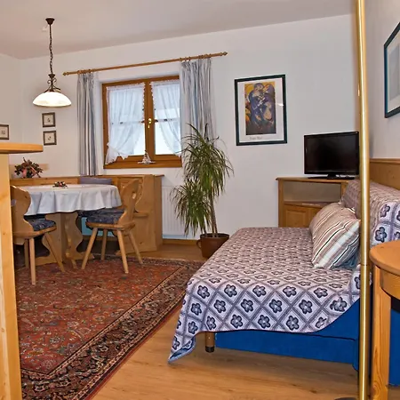 Apartment Haus Savoy - 4 *